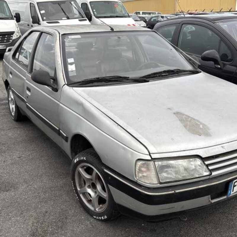 Reservoir essence PEUGEOT 405 Photo n°2