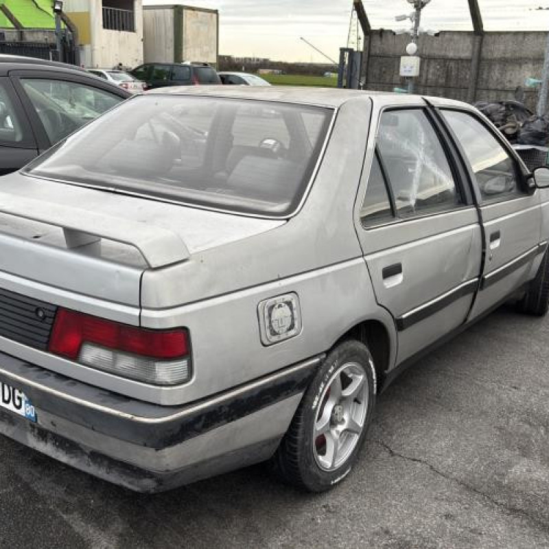 Reservoir essence PEUGEOT 405 Photo n°3