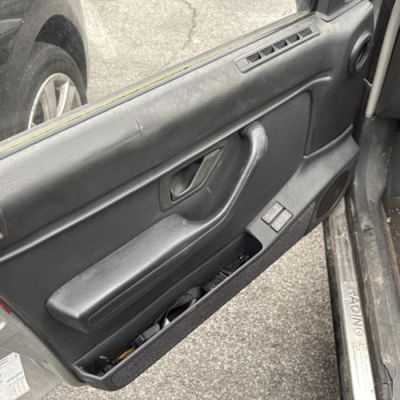 Reservoir essence PEUGEOT 405 Photo n°9