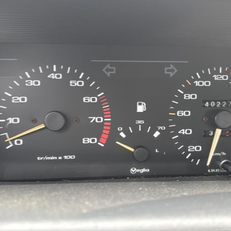 Reservoir essence PEUGEOT 405 Photo n°15