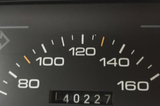 Reservoir essence PEUGEOT 405