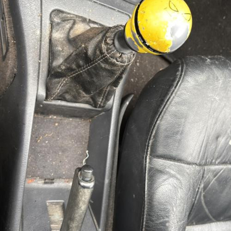 Reservoir essence PEUGEOT 405 Photo n°18