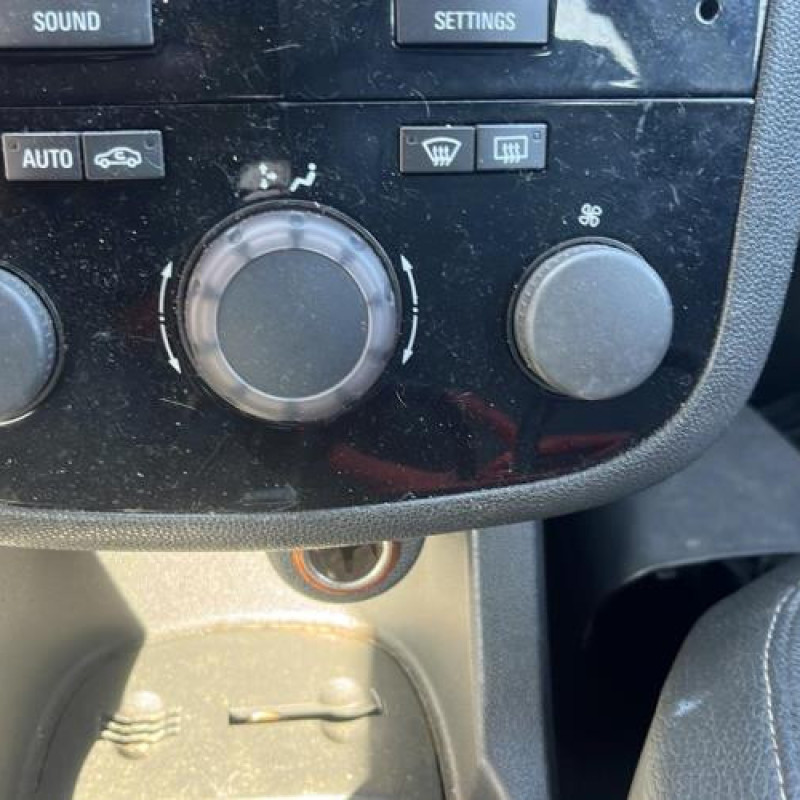 Porte avant droit OPEL CORSA D Photo n°17