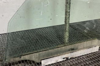 Vitre avant gauche OPEL MERIVA A