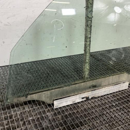 Vitre avant gauche OPEL MERIVA A