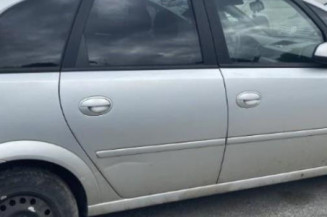 Vitre avant gauche OPEL MERIVA A