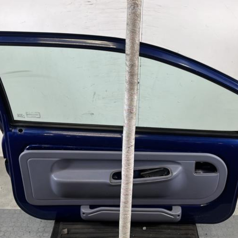 Porte avant gauche RENAULT TWINGO 1 Photo n°4