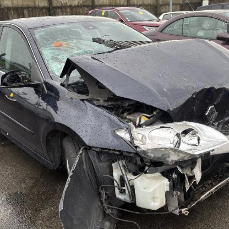 Feu arriere stop central RENAULT LAGUNA 3 Photo n°5