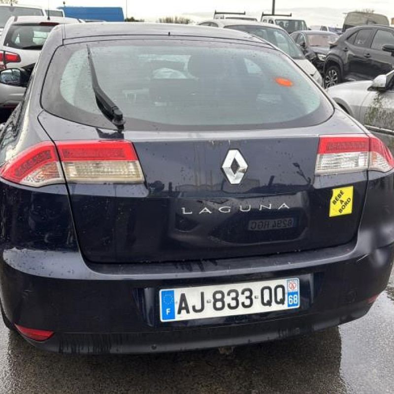 Feu arriere stop central RENAULT LAGUNA 3 Photo n°8