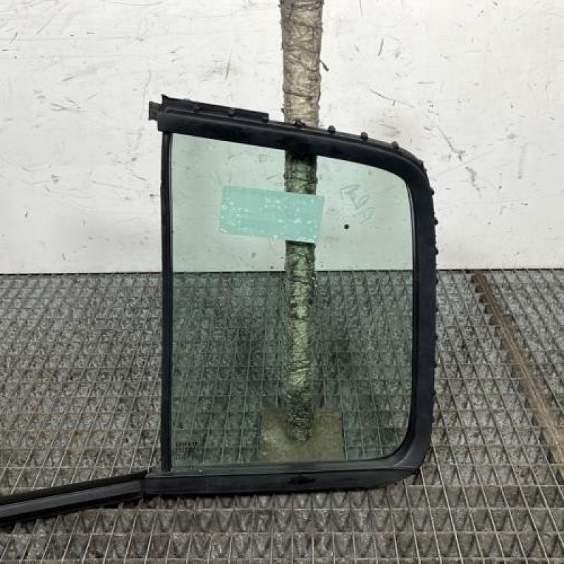 Custode arriere droit (porte) RENAULT CLIO 2 Photo n°4