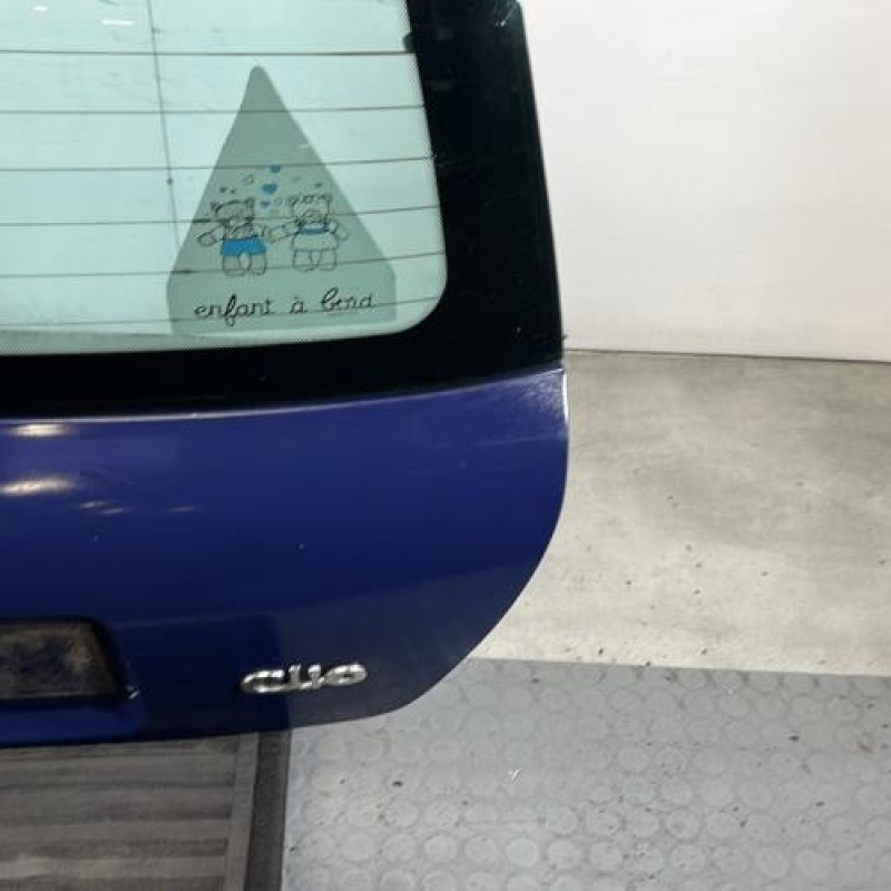 Malle/Hayon arriere RENAULT CLIO 2 Photo n°4