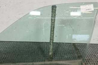 Vitre avant gauche RENAULT CLIO 2 Photo n°1
