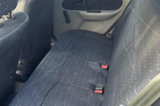 Pare boue avant gauche RENAULT CLIO 2