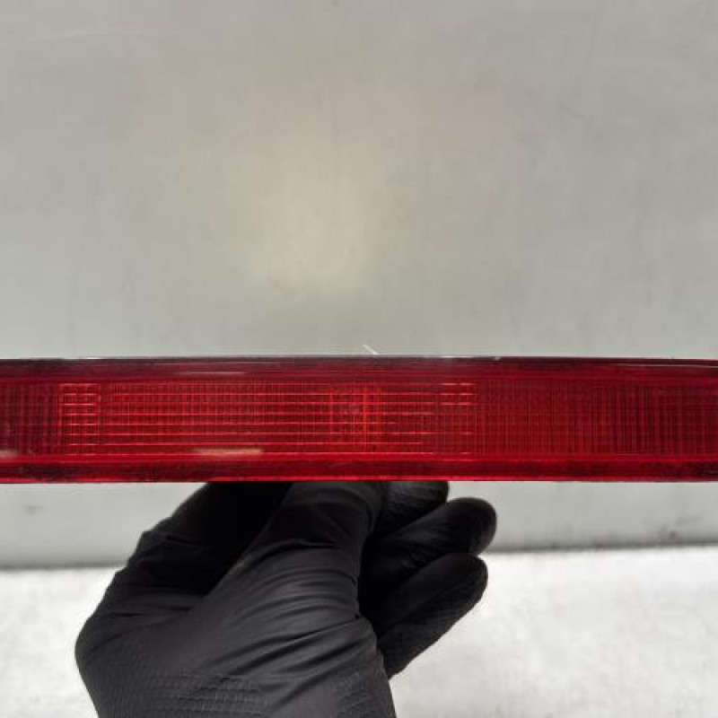 Feu arriere stop central PEUGEOT PARTNER 2 Photo n°1