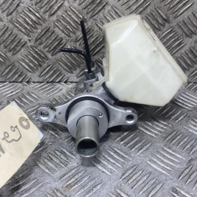 Maitre cylindre (freinage) PEUGEOT PARTNER 2 Photo n°2