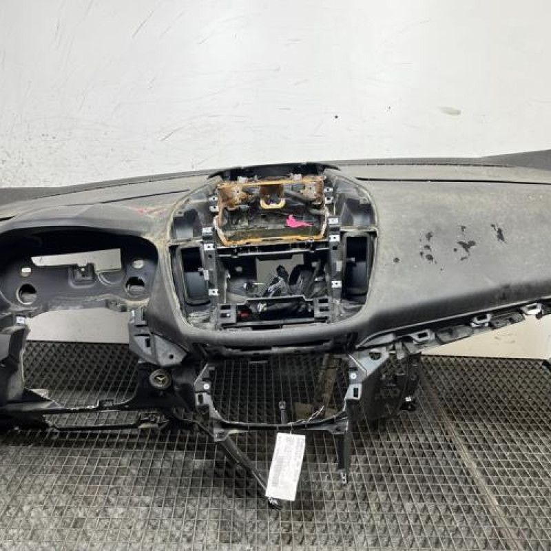 Planche de bord complete FORD KUGA 2 Photo n°1