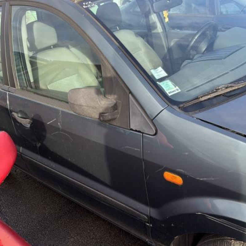 Malle/Hayon arriere FORD FUSION Photo n°18