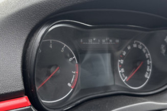 OPEL CORSA E 1.4i - 16V TURBO