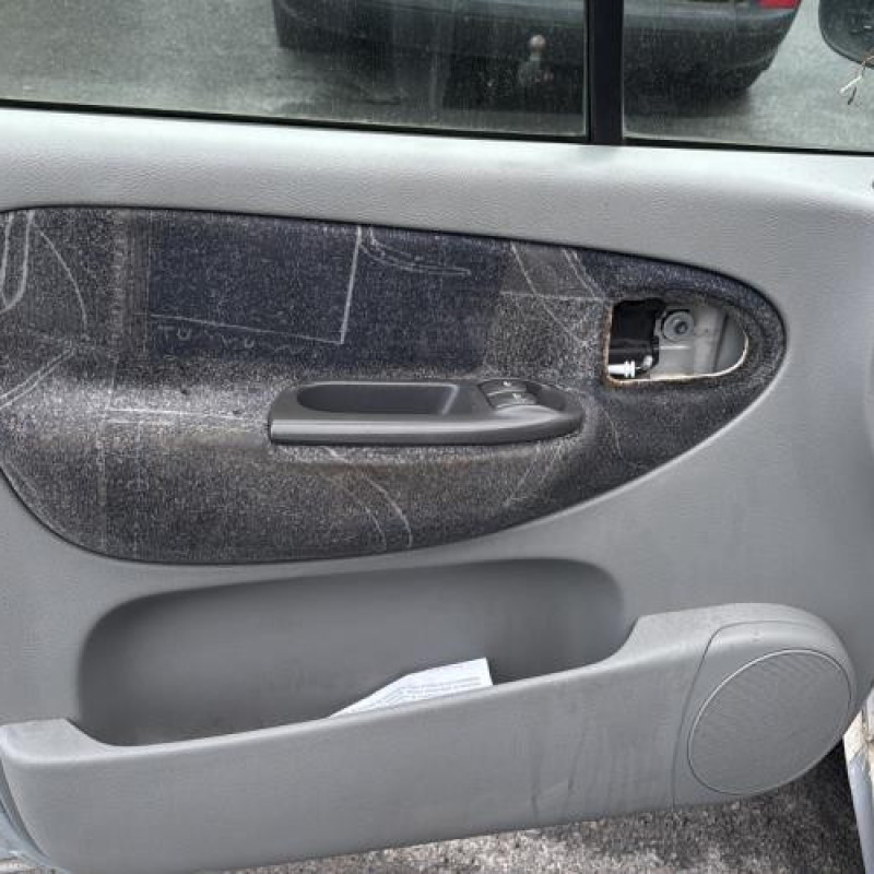 Optique avant principal gauche (feux)(phare) RENAULT SCENIC 1 Photo n°15