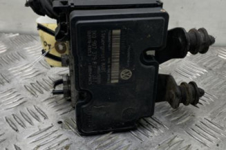 Bloc ABS (freins anti-blocage) VOLKSWAGEN GOLF 5 Photo n°1