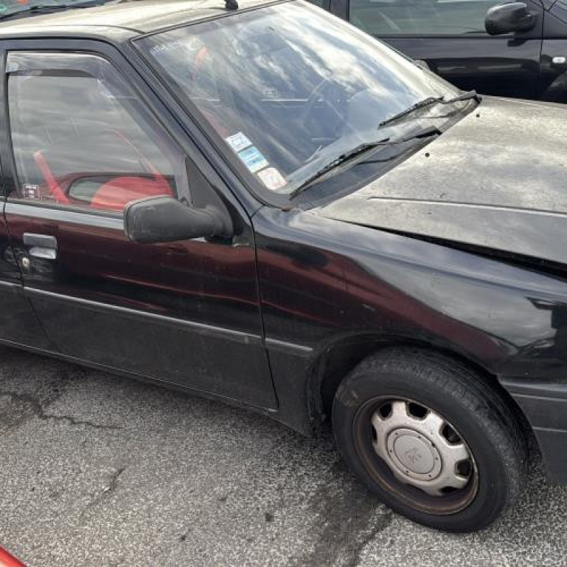 Optique avant secondaire droit (feux)(clignotant) PEUGEOT 106 Photo n°10