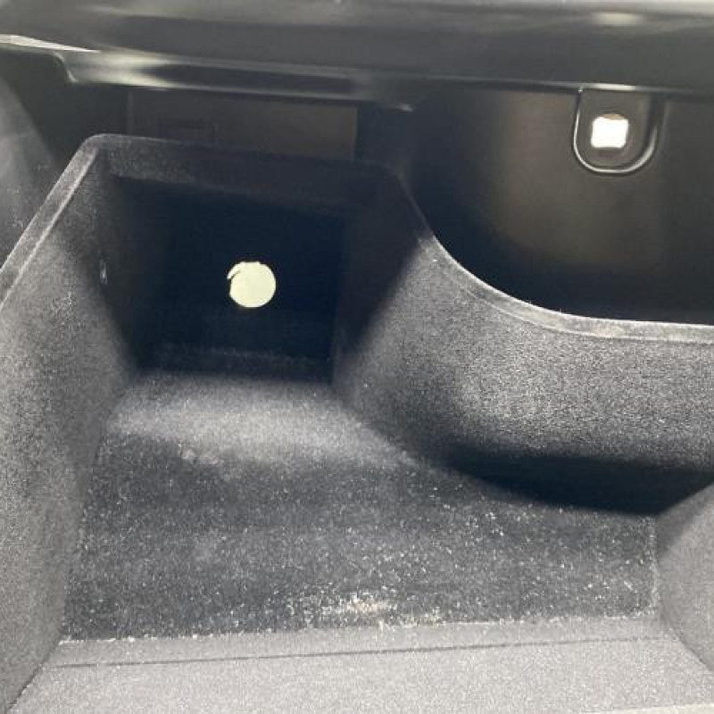 Boite a gants PEUGEOT 5008 2 Photo n°2