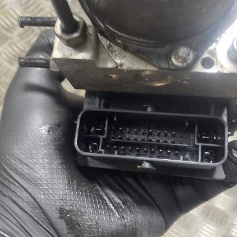 Bloc ABS (freins anti-blocage) PEUGEOT PARTNER 2 Photo n°7