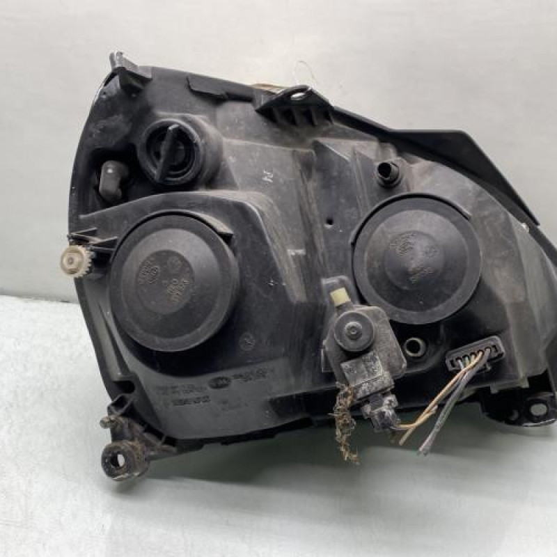 Optique avant principal gauche (feux)(phare) RENAULT CLIO 2 Photo n°3