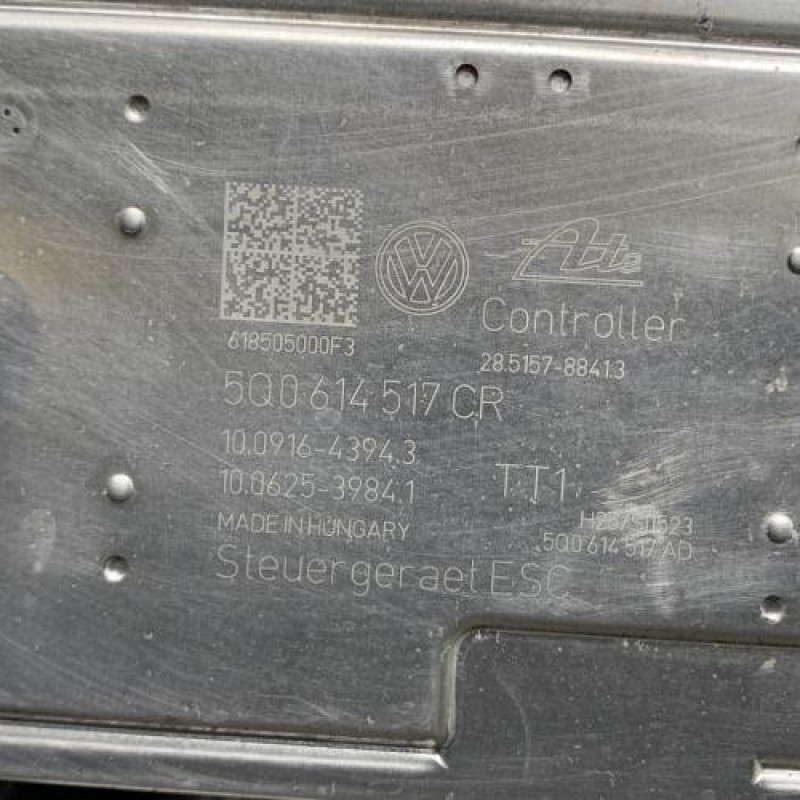 Bloc ABS (freins anti-blocage) VOLKSWAGEN GOLF 7 Photo n°3