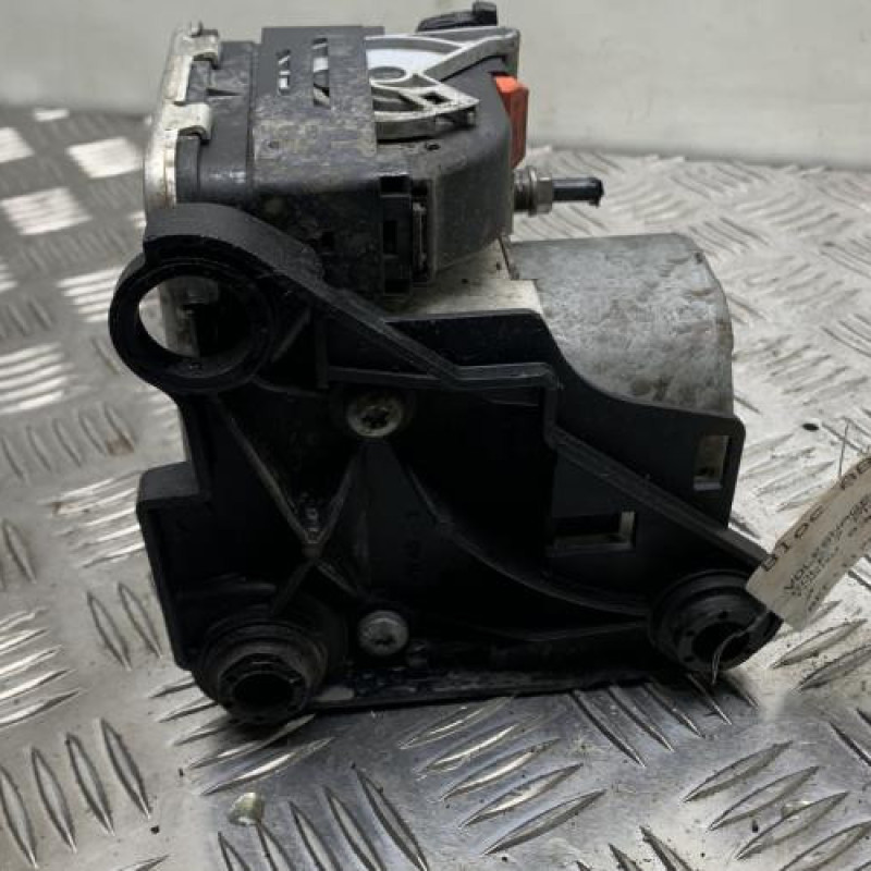 Bloc ABS (freins anti-blocage) VOLKSWAGEN GOLF 7 Photo n°4