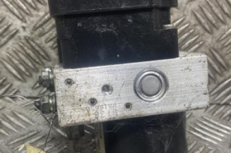 Bloc ABS (freins anti-blocage) TOYOTA YARIS 2