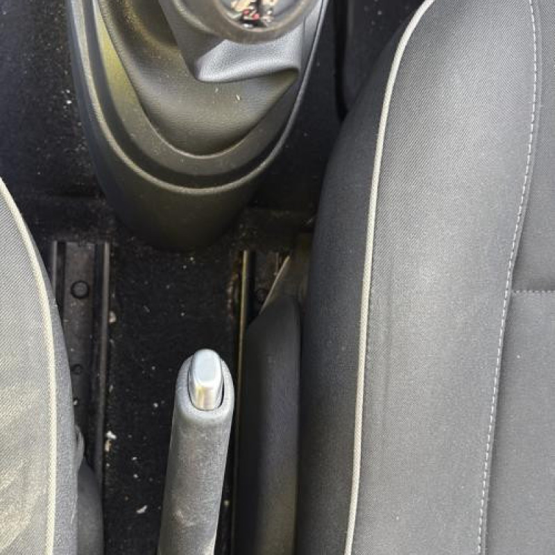 Alternateur RENAULT TWINGO 2 Photo n°17