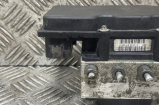 Bloc ABS (freins anti-blocage) DACIA DUSTER 1 Photo n°1