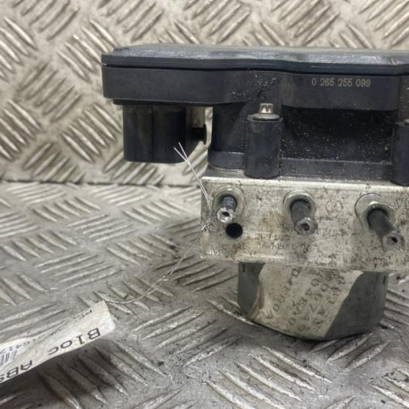 Bloc ABS (freins anti-blocage) RENAULT KADJAR Photo n°4