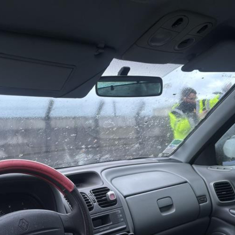 Optique avant principal gauche (feux)(phare) RENAULT LAGUNA 1 Photo n°19