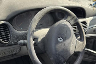 Anti brouillard gauche (feux) RENAULT SCENIC 1