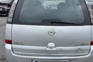 Anti brouillard arriere gauche OPEL MERIVA A