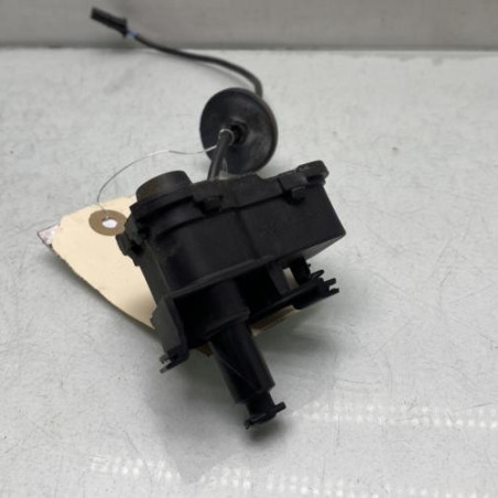 Actionneur verrou trappe d'essence VOLKSWAGEN POLO 5 Photo n°1