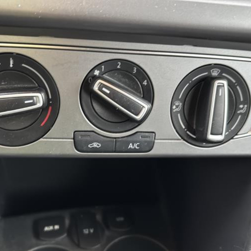 Actionneur verrou trappe d'essence VOLKSWAGEN POLO 5 Photo n°19