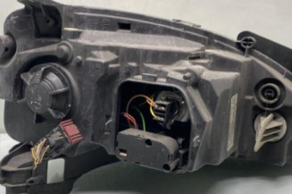 Optique avant principal gauche (feux)(phare) OPEL CORSA C