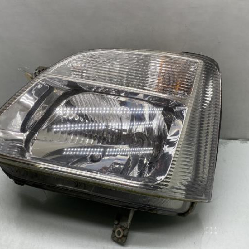 Optique avant principal gauche (feux)(phare) OPEL AGILA A Photo n°1