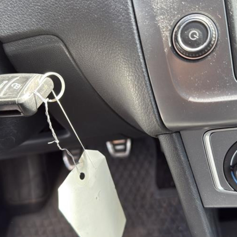 Actionneur verrou trappe d'essence VOLKSWAGEN POLO 5 Photo n°19