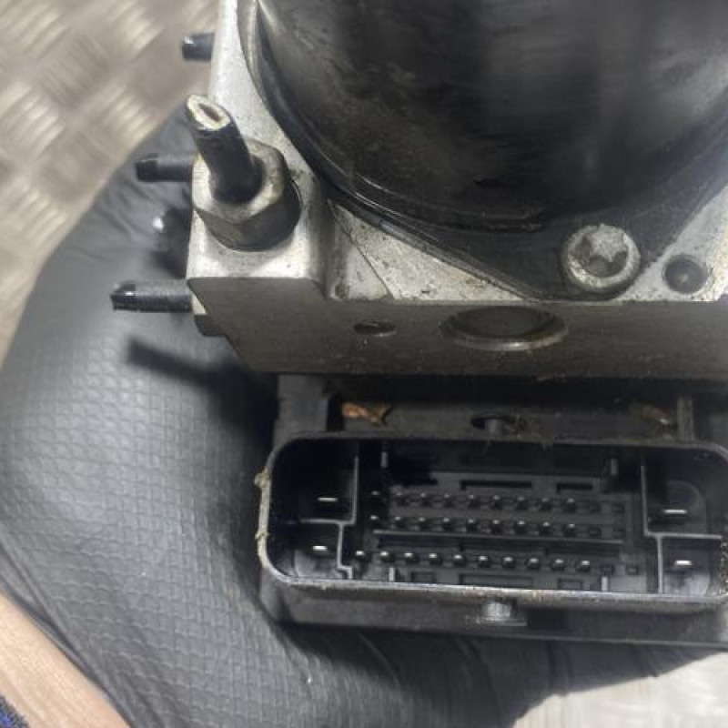Bloc ABS (freins anti-blocage) SEAT IBIZA 3 Photo n°7