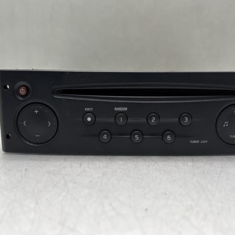 Autoradio d'origine RENAULT CLIO 2 Photo n°1