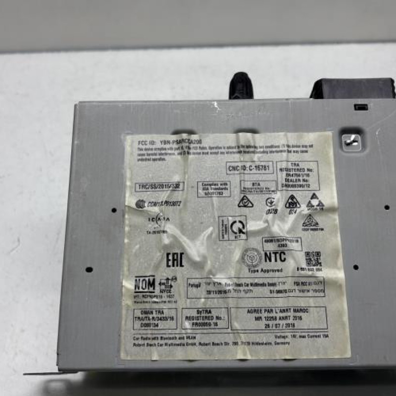 Autoradio d'origine PEUGEOT 208 1 Photo n°2