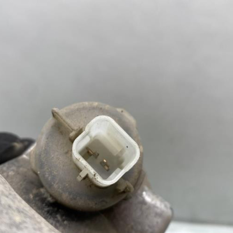 Anti brouillard arriere PEUGEOT 208 1 Photo n°3