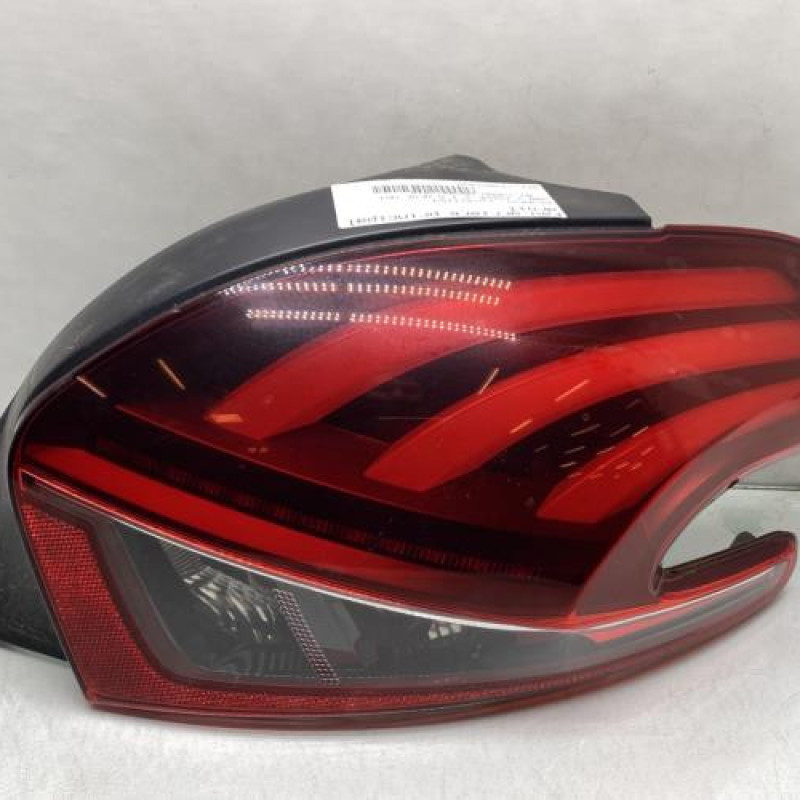 Feu arriere principal droit (feux) PEUGEOT 208 1 Photo n°1