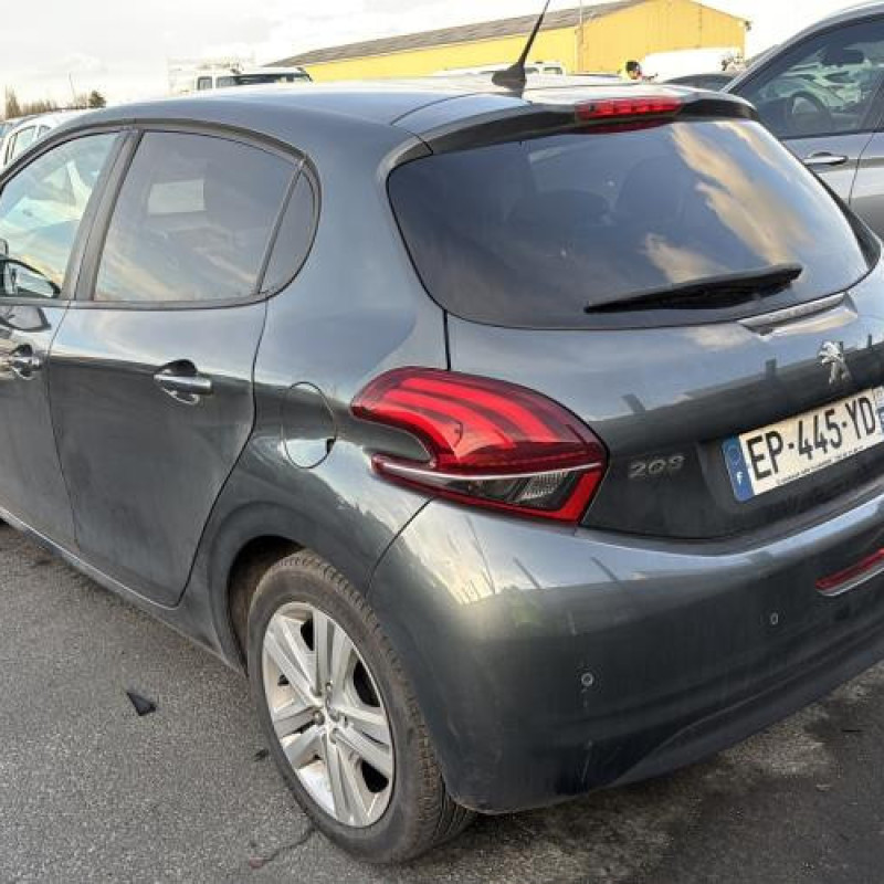 Autoradio d'origine PEUGEOT 208 1 Photo n°6