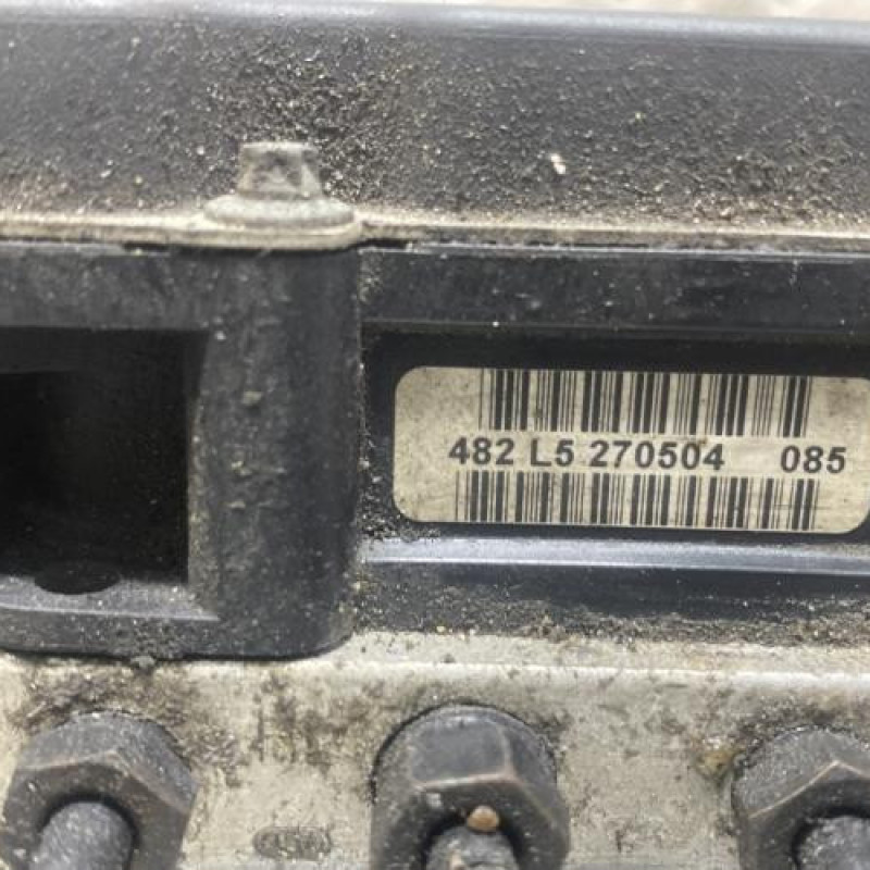 Bloc ABS (freins anti-blocage) VOLKSWAGEN POLO 4 Photo n°2