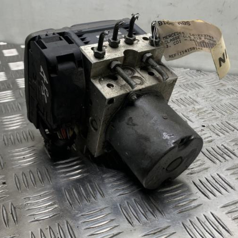 Bloc ABS (freins anti-blocage) MERCEDES CLASSE CLS 219 Photo n°2